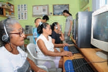 na escola luz no caminho